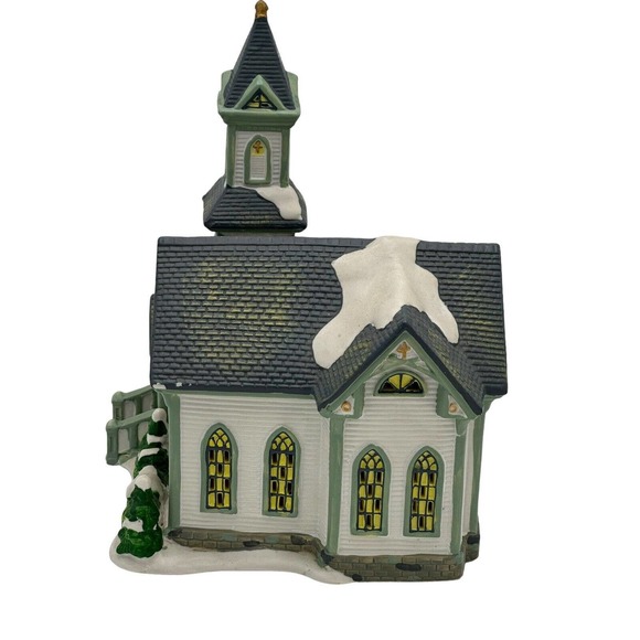 Santa's Workbench Cedar Valley Chapel Lighted Building Towne Series Christmas - Picture 7 of 11